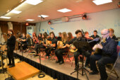 «Εν δράσει 2017»: Λαϊκή Ορχήστρα Μουσικού Σχολείου Πειραιά (video)