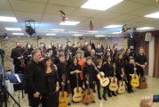 «Τα Χριστούγεννα παντού…»: “Ορχήστρα Εγχόρδων Νέων Πειραιά” – “Santa Barbara Guitar Orchestra”