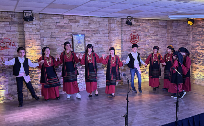 «ΕΝΟΡΙΑ εν δράσει 2025»: Εορταστικό αφιέρωμα «Της Ελλάδος παιδιά…»