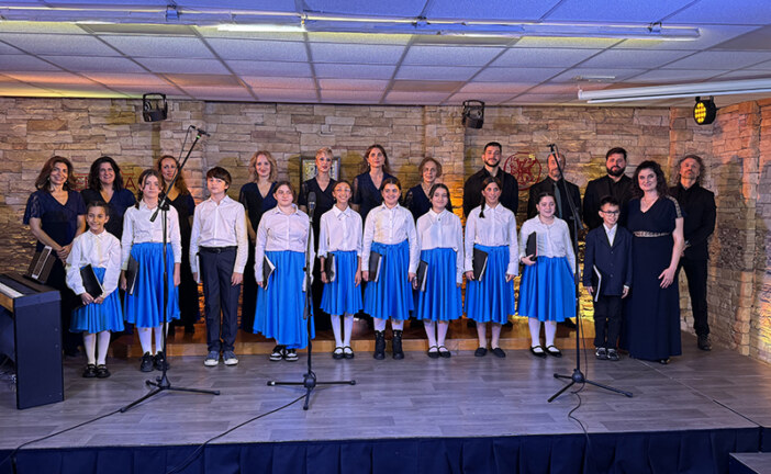 «ΕΝΟΡΙΑ εν δράσει 2025»: «Θεού Φως Ήλθε στη Γη» Χριστουγεννιάτικη χορωδιακή συναυλία με τα «Καλλιτεχνήματα» στο «Ενορία εν δράσει»